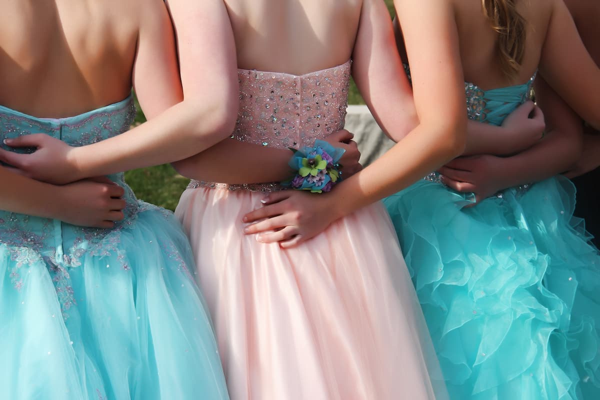 proms in Acapulco.